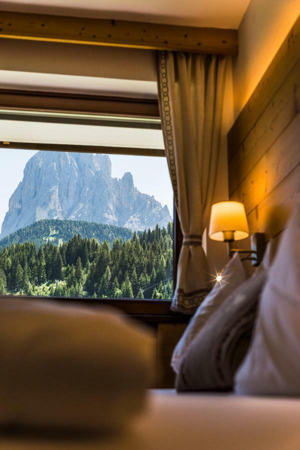 Apartments Mezdi Santa Cristina Val Gardena المظهر الخارجي الصورة